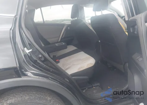 2017 Toyota Rav4 Xle z USA, uszkodzony, nr VIN 2T3RFREV5HW675736